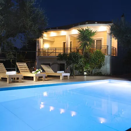Giannas Pool House Σπίτι διακοπών *